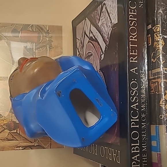 RARE MARWAL CHALKWARE WOMAN BUST WEARING BLUE HEAD DRESS - Picture 6 of 7